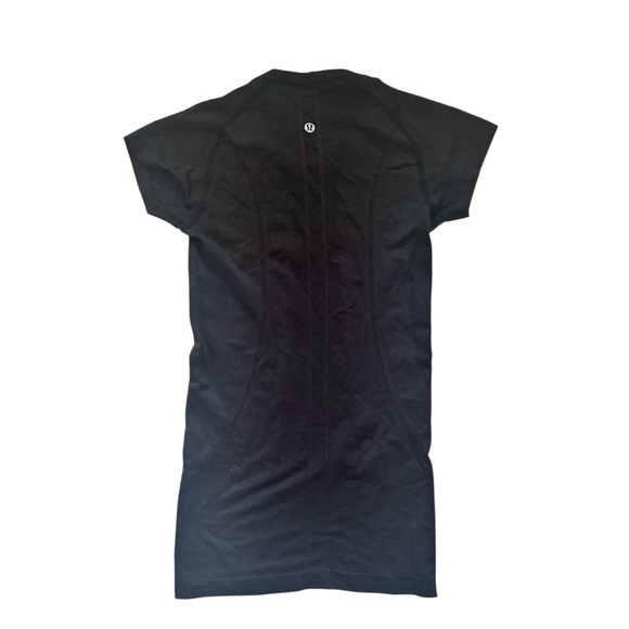 Lululemon shred 415 black swiftly tech short sleeve black work out athletic top - Picture 2 of 4